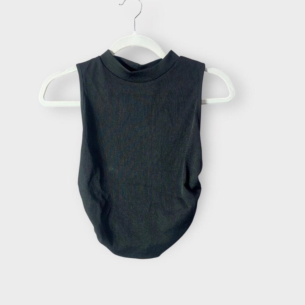 NWT Haeof Black Sleevless Top Size Small - Picture 8 of 10